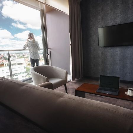 Urban Suites Apart Hotel Santa Cruz de La Sierra Kültér fotó
