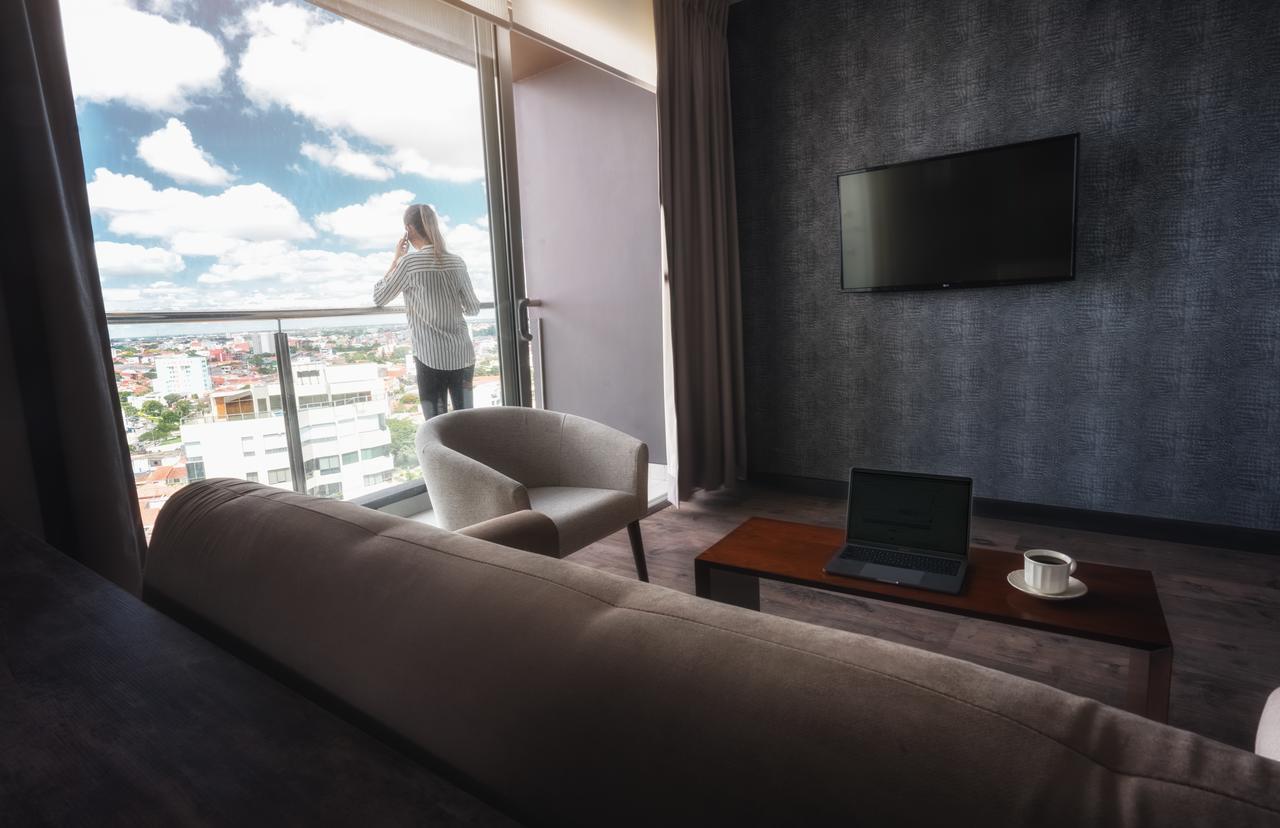 Urban Suites Apart Hotel Santa Cruz de La Sierra Kültér fotó